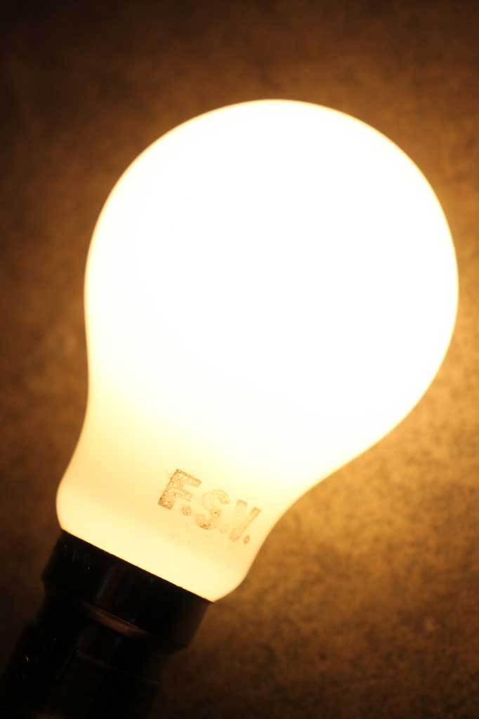 10W B22 Filament LED A60 Round 3000K Opal Bulb Dimmable - Image 3