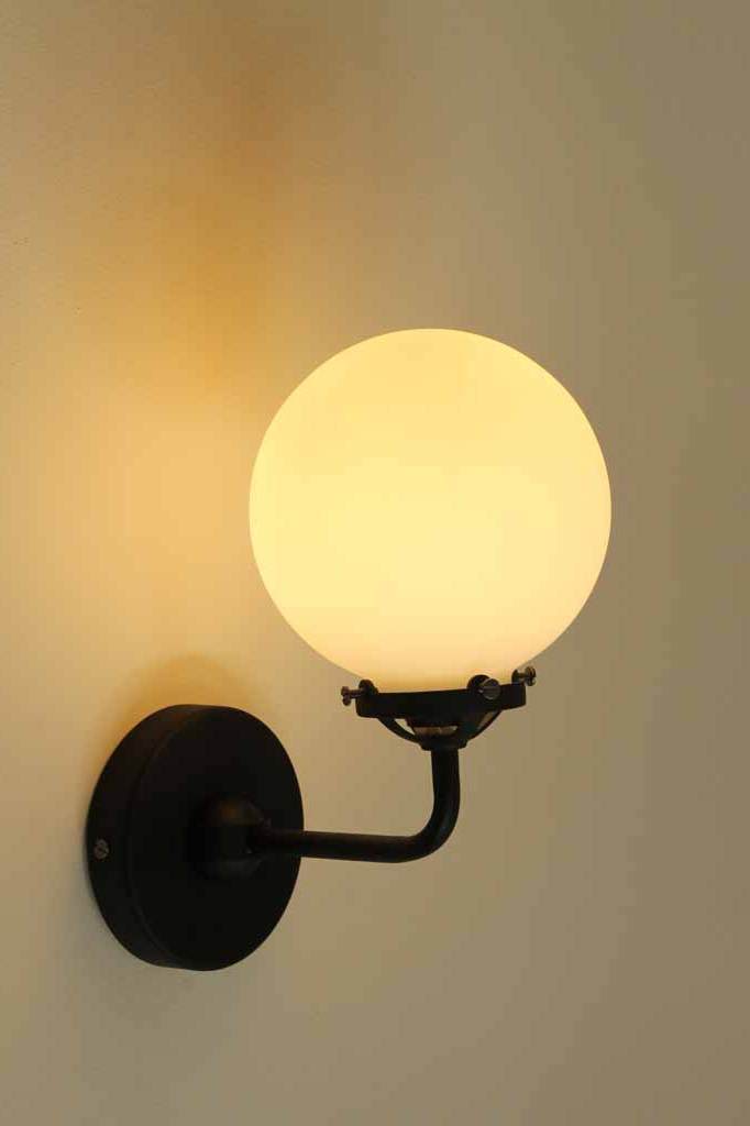 Ashcroft Glass Wall Light - Image 3