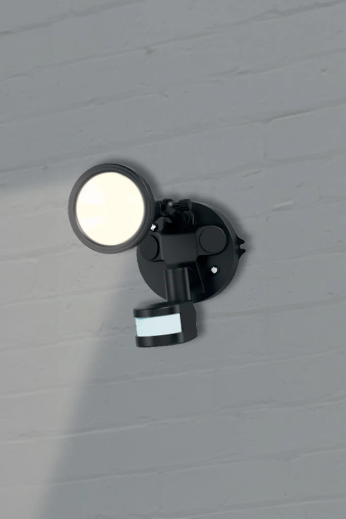 Baynton LED Floodlight - Sensor - Image 4