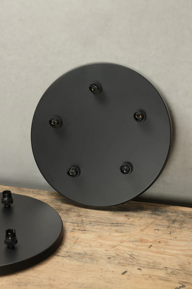 Black Close to Ceiling B22 Batten Holder - Image 4