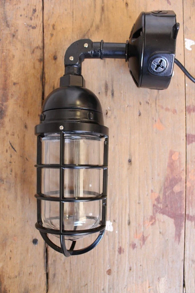 Bunker Cage Wall Light - Image 6