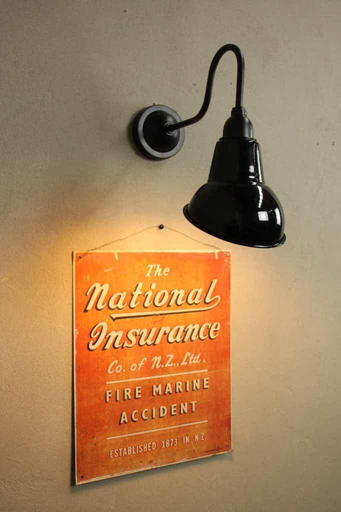 Leeds Classic Wall Sign Light - Image 3