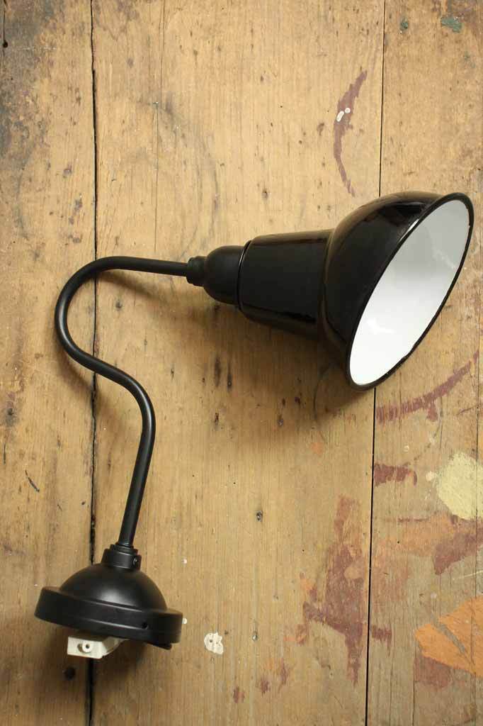 Leeds Classic Wall Sign Light - Image 8