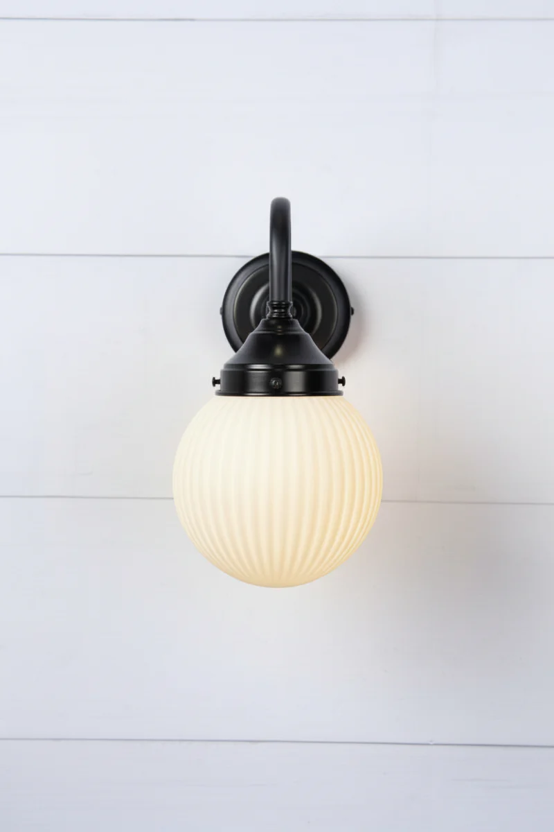 Dakota Reeded Glass Exterior Light - Image 15