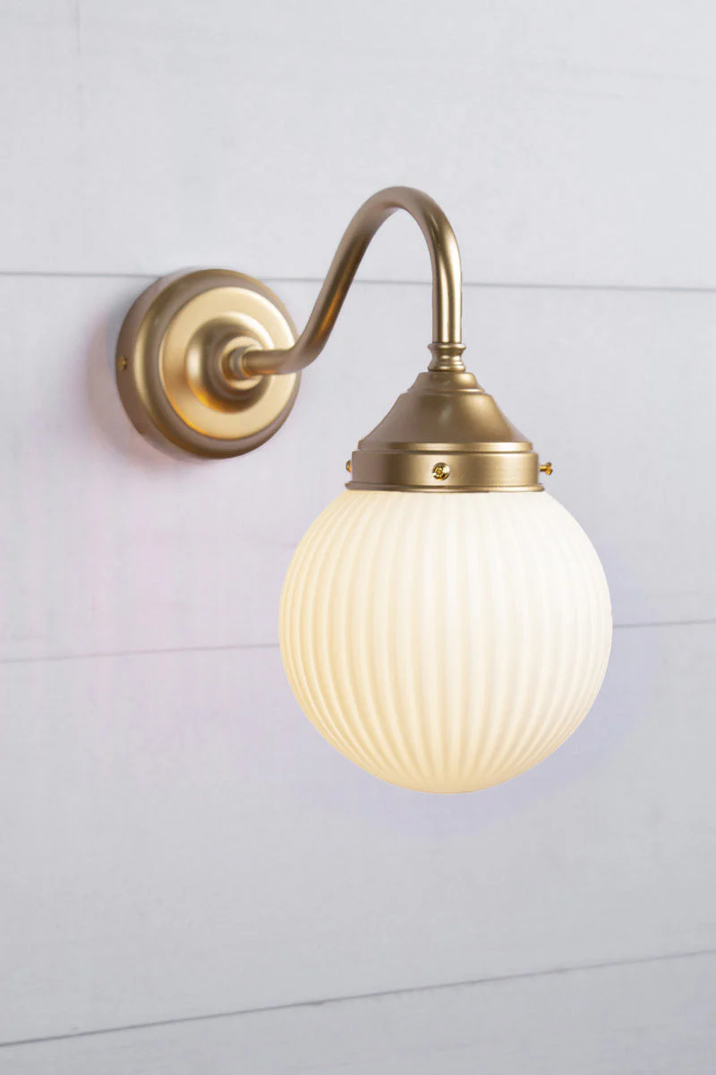 Dakota Reeded Glass Exterior Light - Image 9