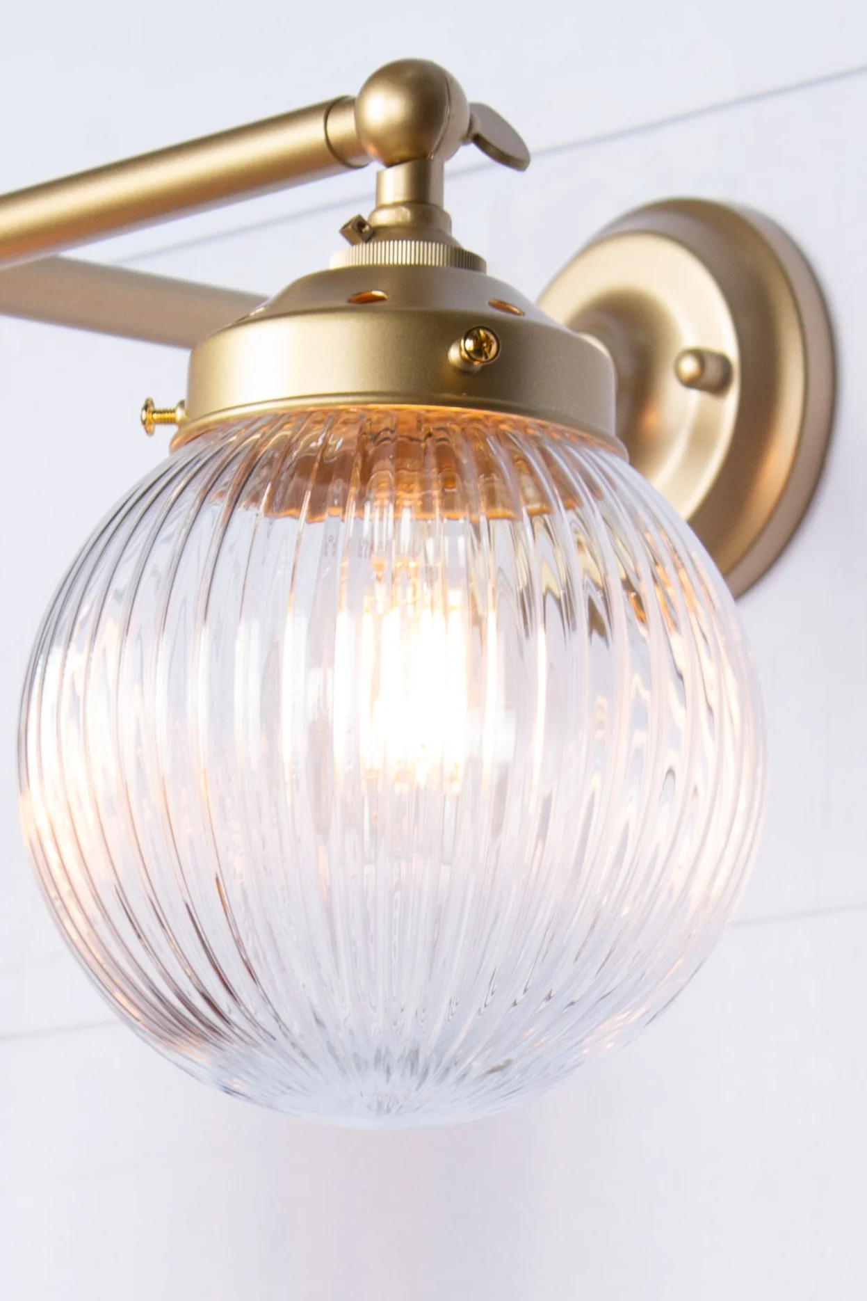Dakota Reeded Triple Swivel Arm Wall Light - Image 13