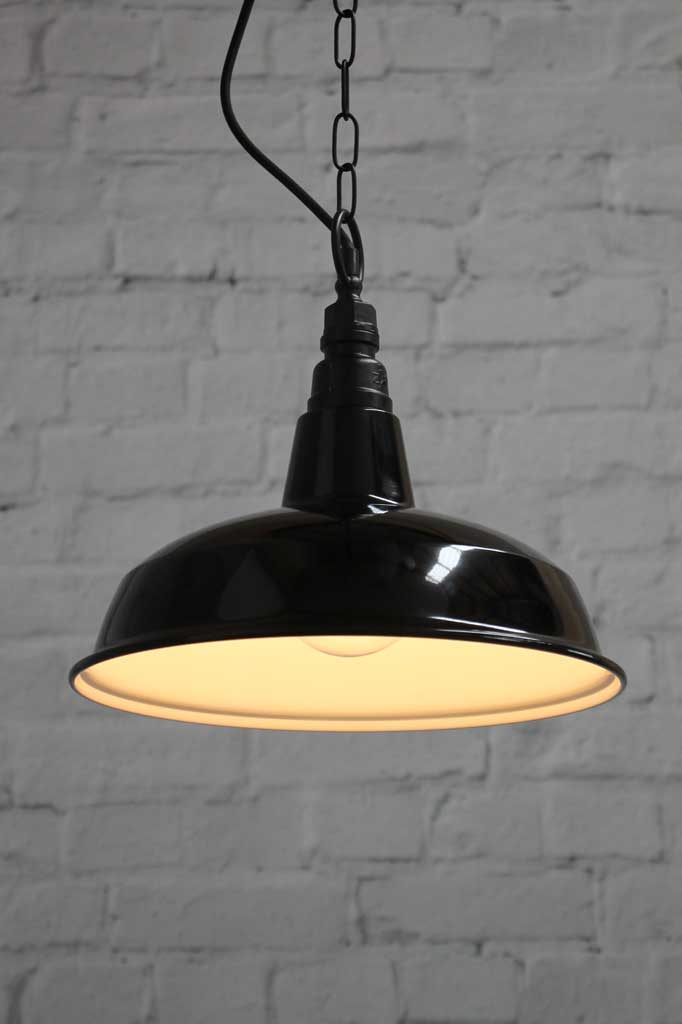 Industrial Warehouse Chain Pendant Light - Image 13