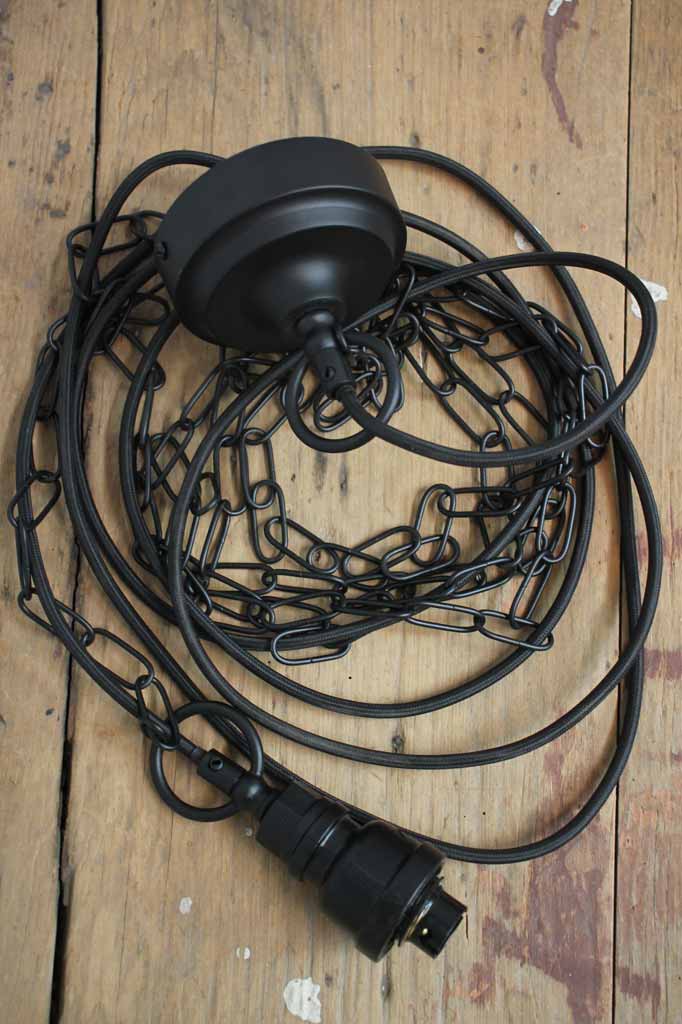 Industrial Warehouse Chain Pendant Light - Image 18