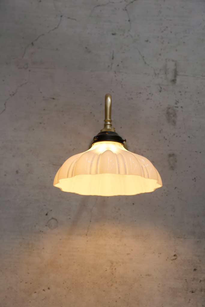 Mayflower Glass Wall Light - Image 10