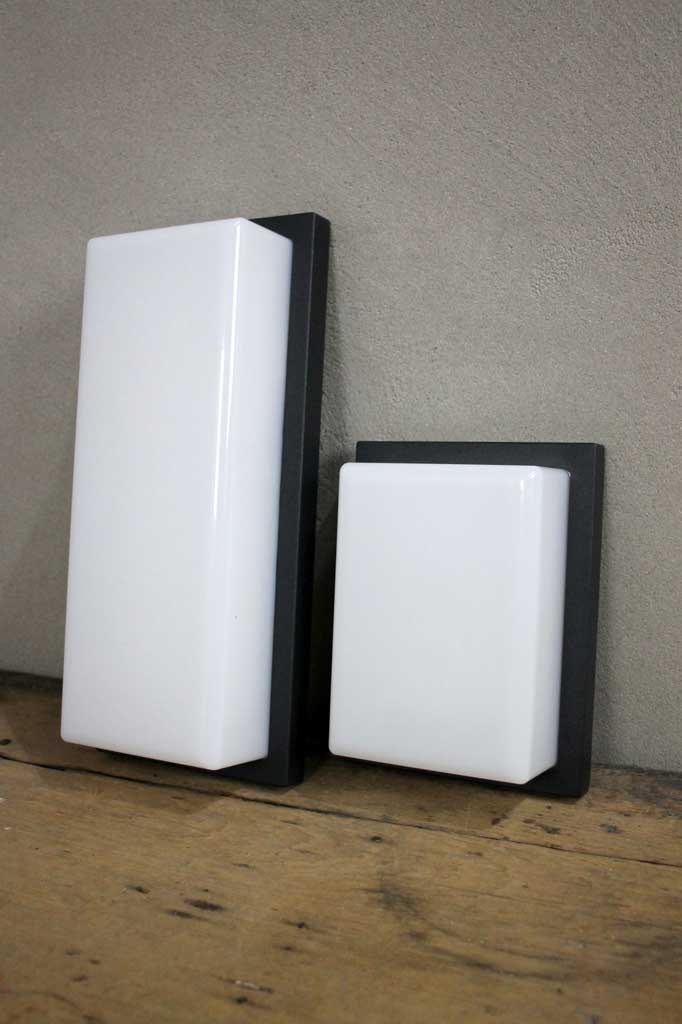 Metropolitan Outdoor Wall Light - Image 3