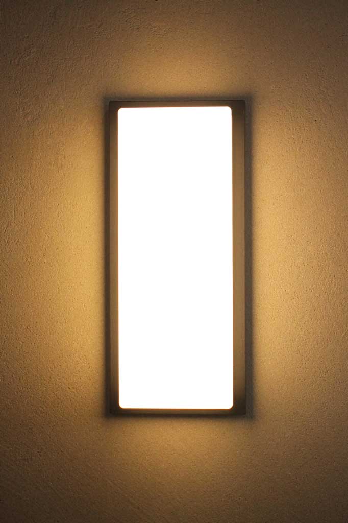 Metropolitan Outdoor Wall Light - Image 5